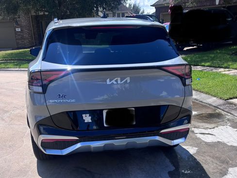 Used 2025 Kia Sportage SX FWD image 6