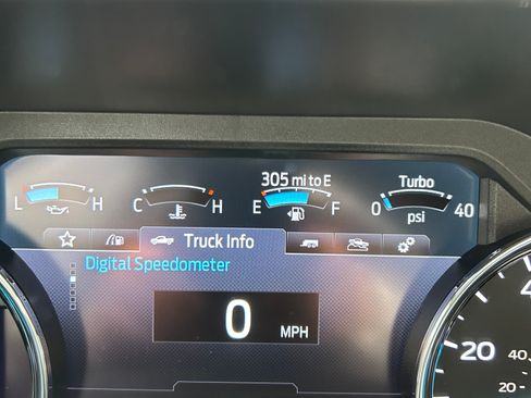 Used 2022 Ford F250 Lariat w/ Black Appearance Package image 2