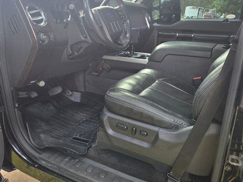 Used 2014 Ford F250 Platinum w/ FX4 Off-Road Package image 15
