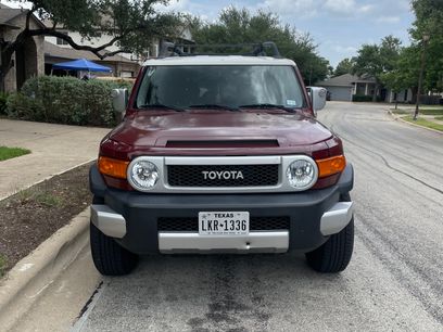 Used 2011 Toyota FJ Cruiser Sport Utility 2D w/ Convenience Pkg