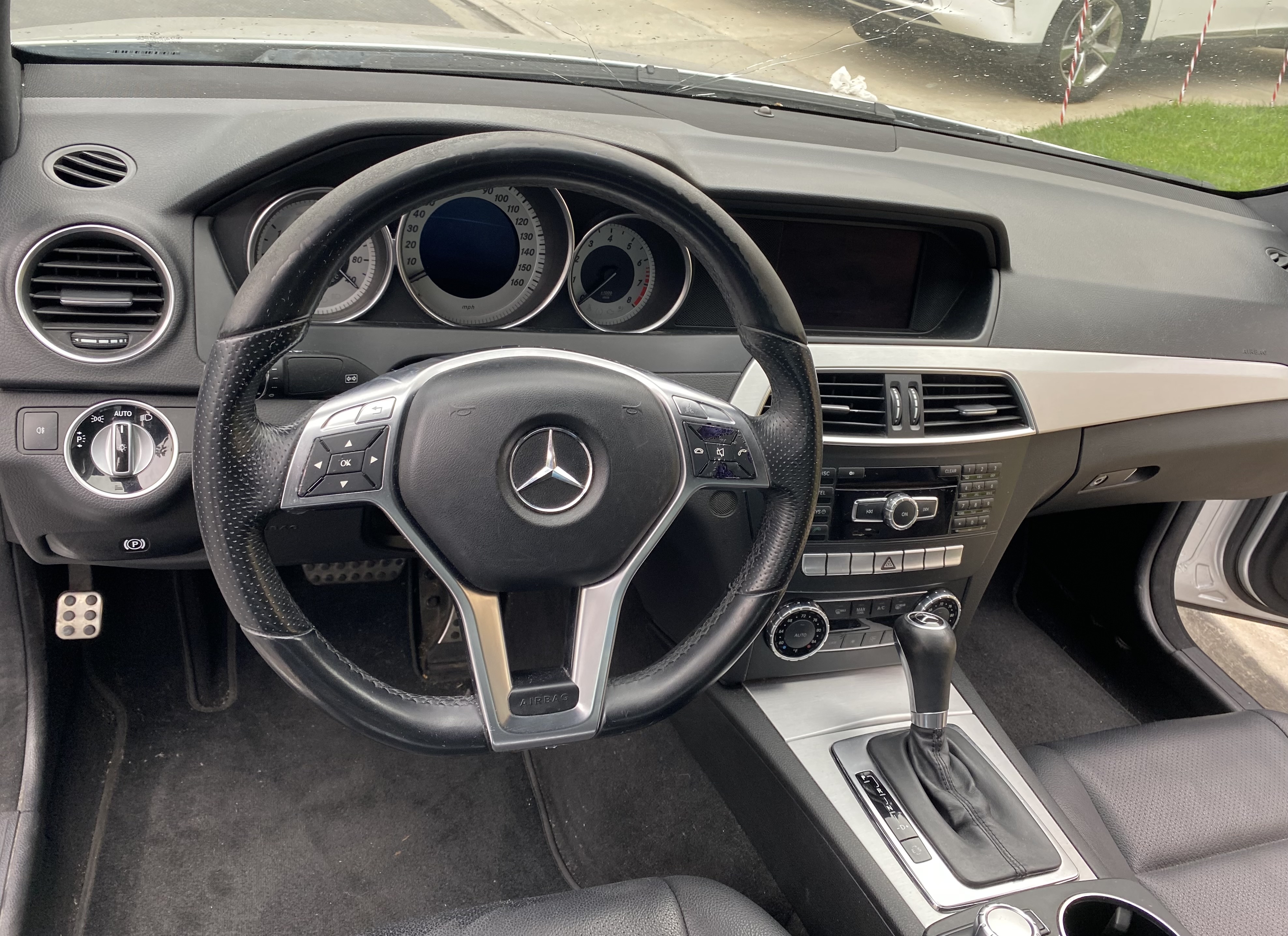 Used 2013 Mercedes-Benz C 250 Sedan image 8