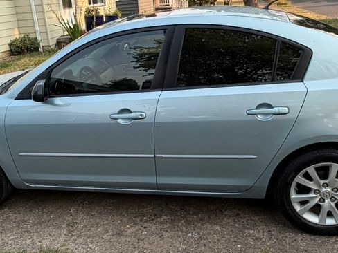 Used 2007 MAZDA MAZDA3 i Touring FWD image 11