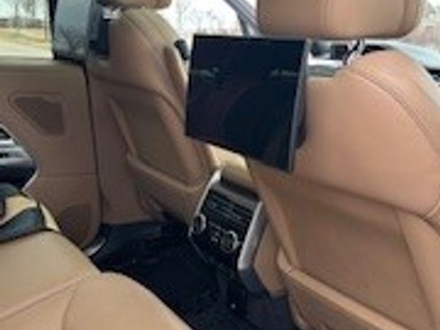 Used 2025 Land Rover Range Rover Long Wheelbase SE image 10