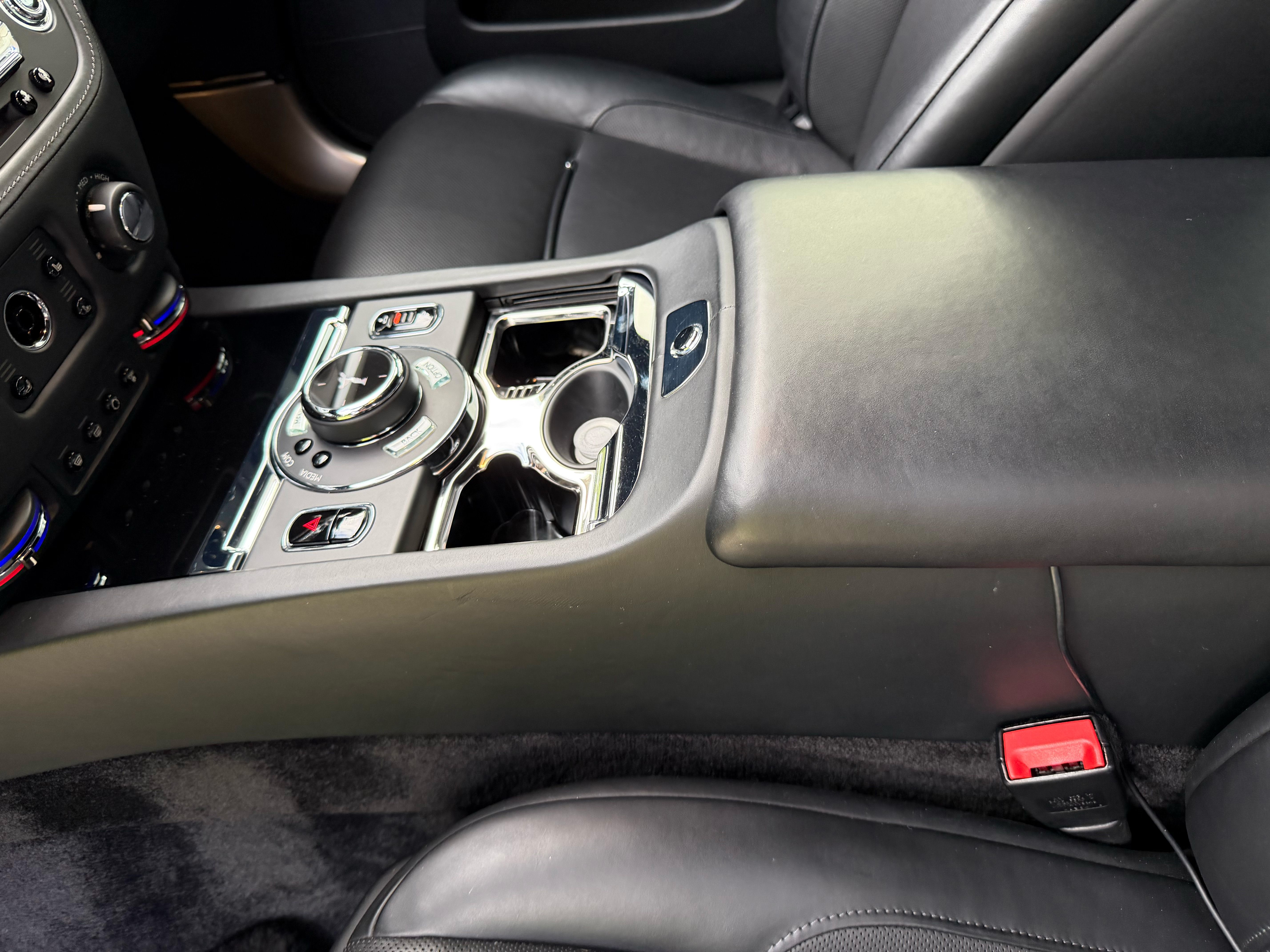 Used 2018 Rolls-Royce Wraith RWD image 15
