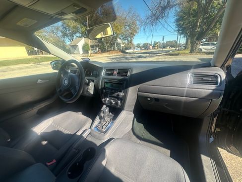 Used 2012 Volkswagen Jetta SE image 10