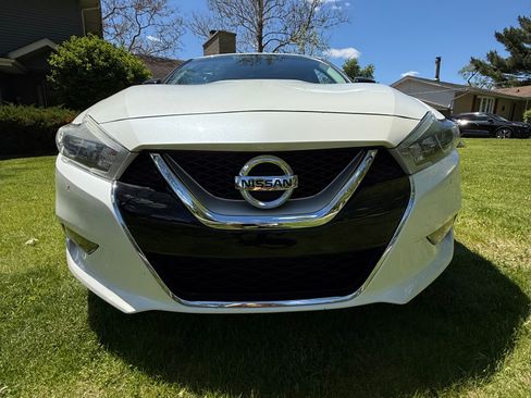 Used 2017 Nissan Maxima SR FWD image 6