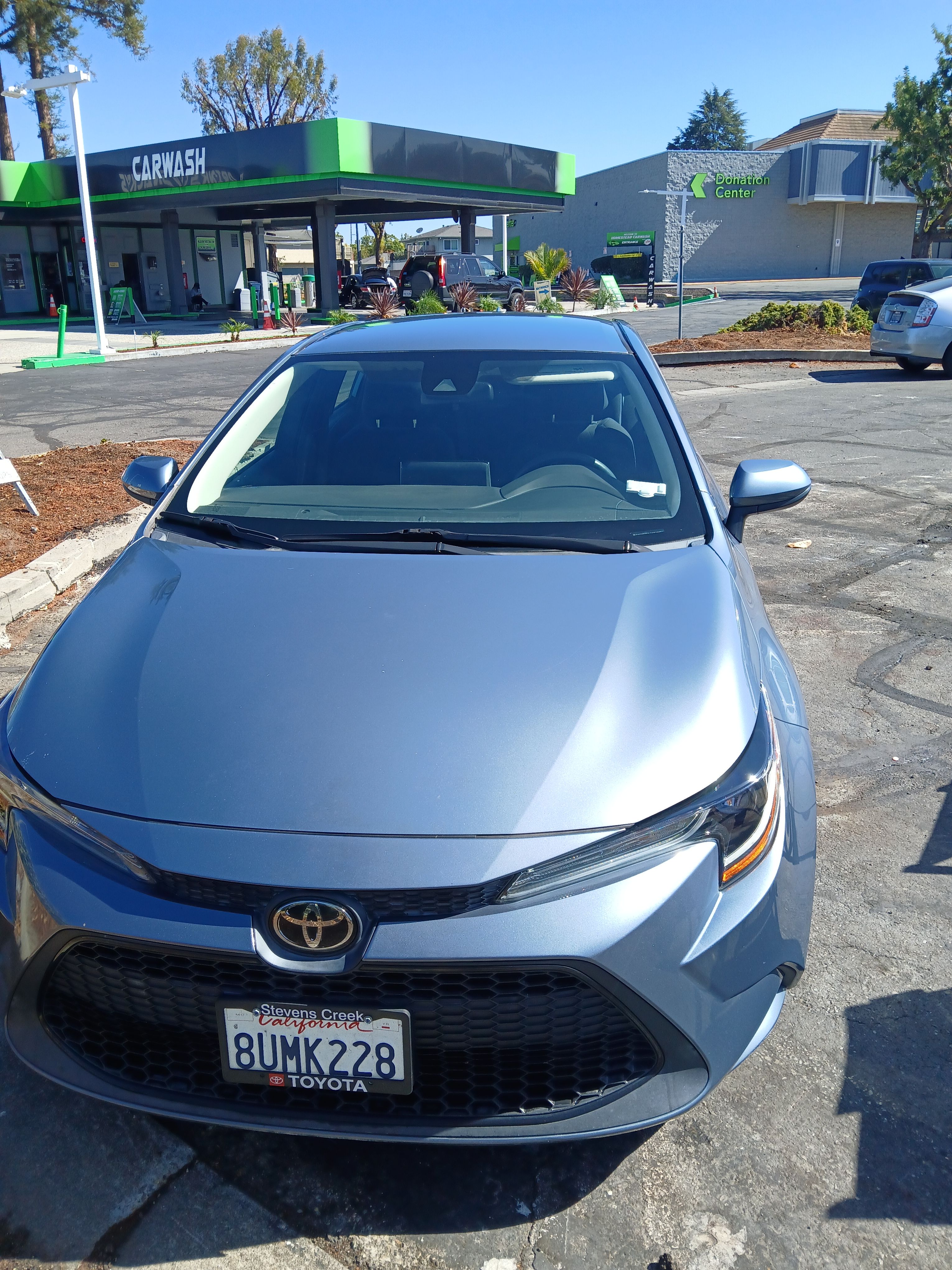 Used 2020 Toyota Corolla LE FWD image 1