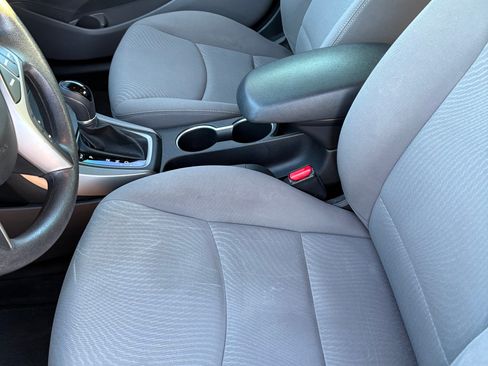 Used 2015 Hyundai Elantra SE w/ Option Group 02 image 11