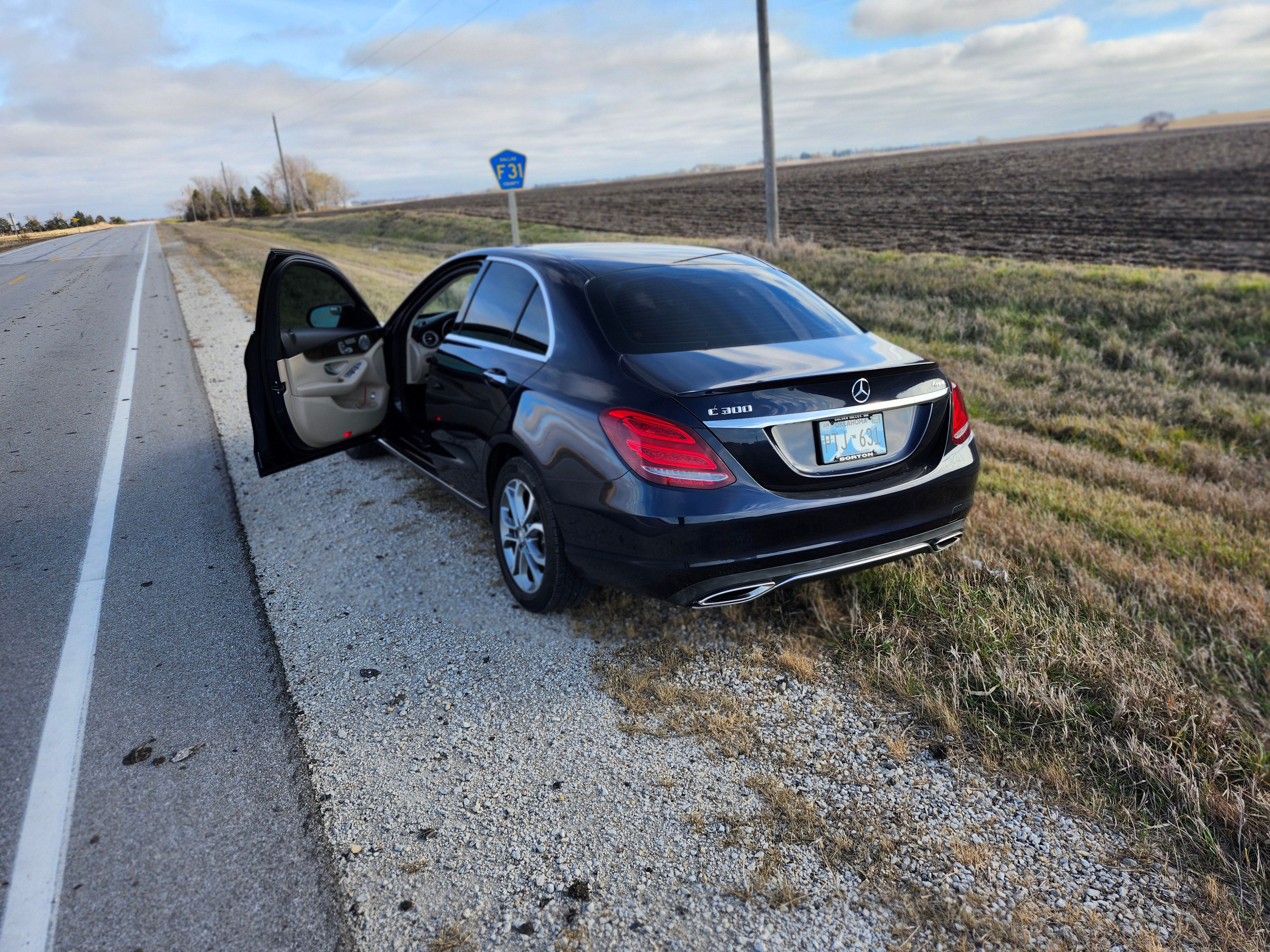 Used 2016 Mercedes-Benz C 300 4MATIC Sedan image 10