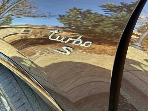 Used 2014 Porsche Cayenne Turbo S image 15
