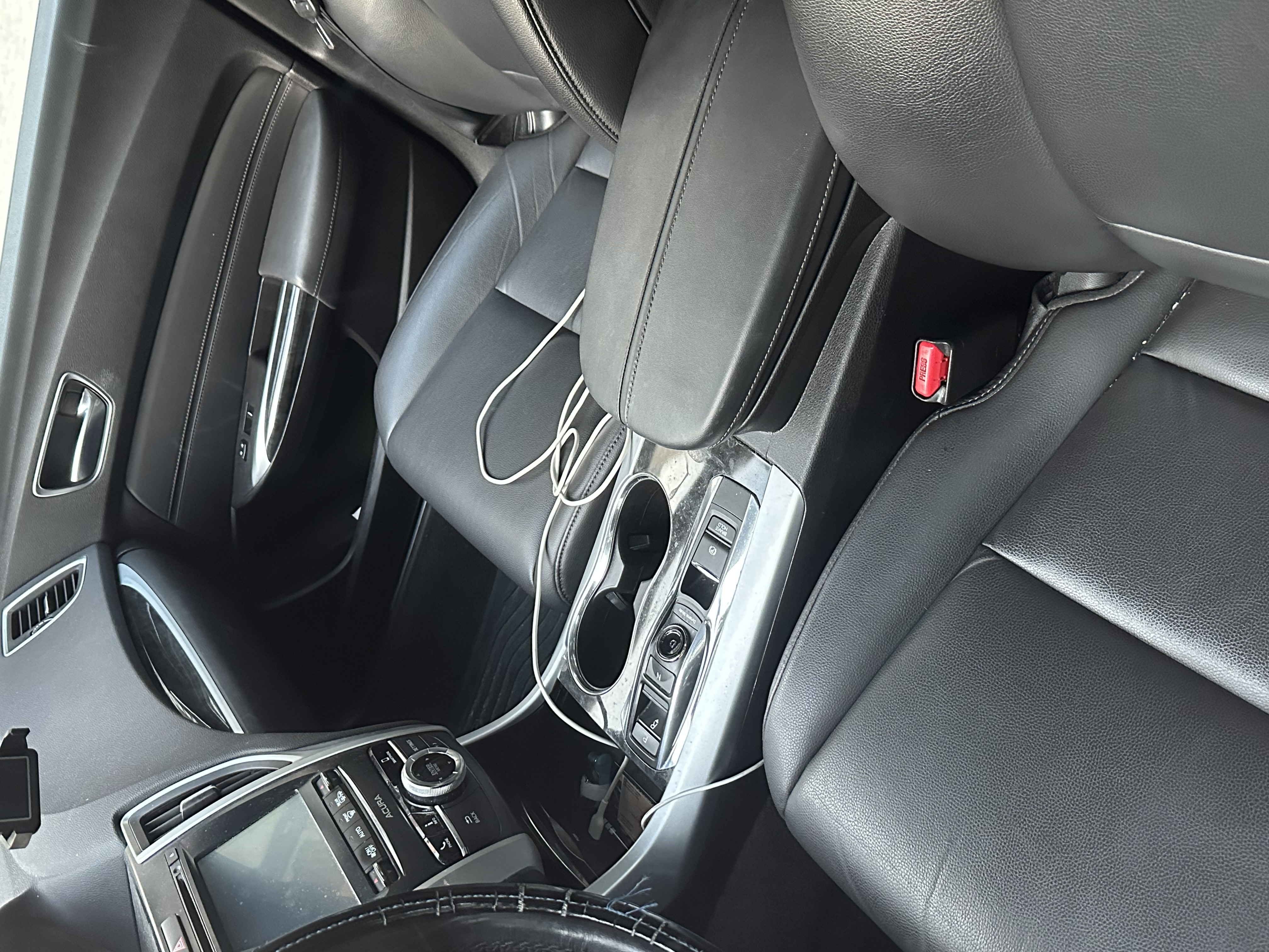 Used 2018 Acura TLX V6 FWD image 6