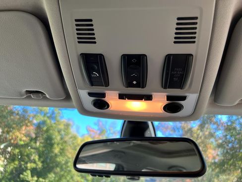 Used 2011 BMW 328i xDrive Sedan image 25