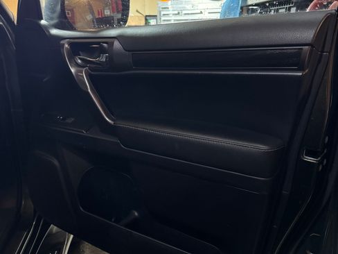 Used 2022 Lexus GX 460 w/ Black Line Special Edition image 15