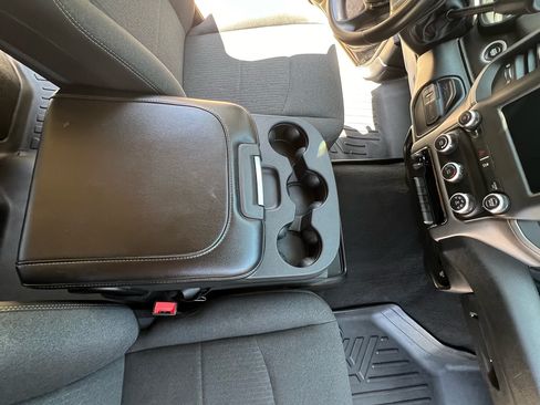 Used 2019 RAM 2500 Tradesman AWD/4WD image 9