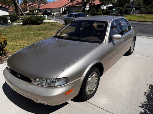 Used 1995 INFINITI J30 30 Sedan 4D image 10