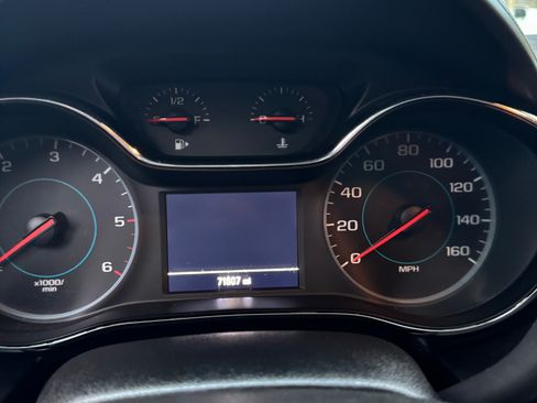 Used 2018 Chevrolet Cruze LT image 13