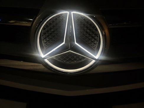 Used 2014 Mercedes-Benz GL 450 4MATIC image 32