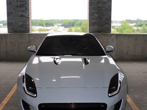 Used 2020 Jaguar F-TYPE Coupe RWD image 13