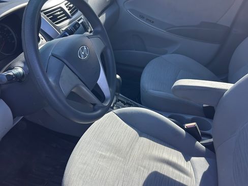 Used 2016 Hyundai Accent SE FWD image 9