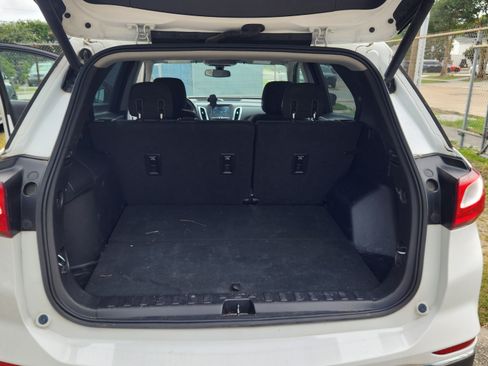 Used 2018 Chevrolet Equinox LT image 17