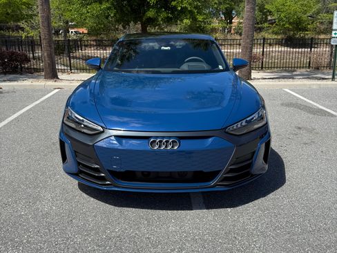 Used 2024 Audi e-tron GT Premium Plus image 2