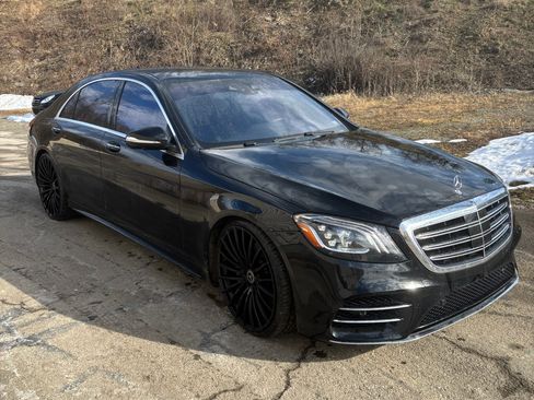 Used 2020 Mercedes-Benz S 560 4MATIC Sedan image 2