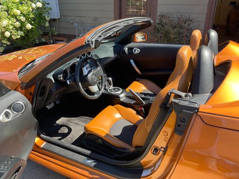 Used 2005 Nissan 350Z Touring image 11