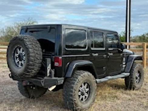 Used 2013 Jeep Wrangler Unlimited Sahara w/ Connectivity Group image 2