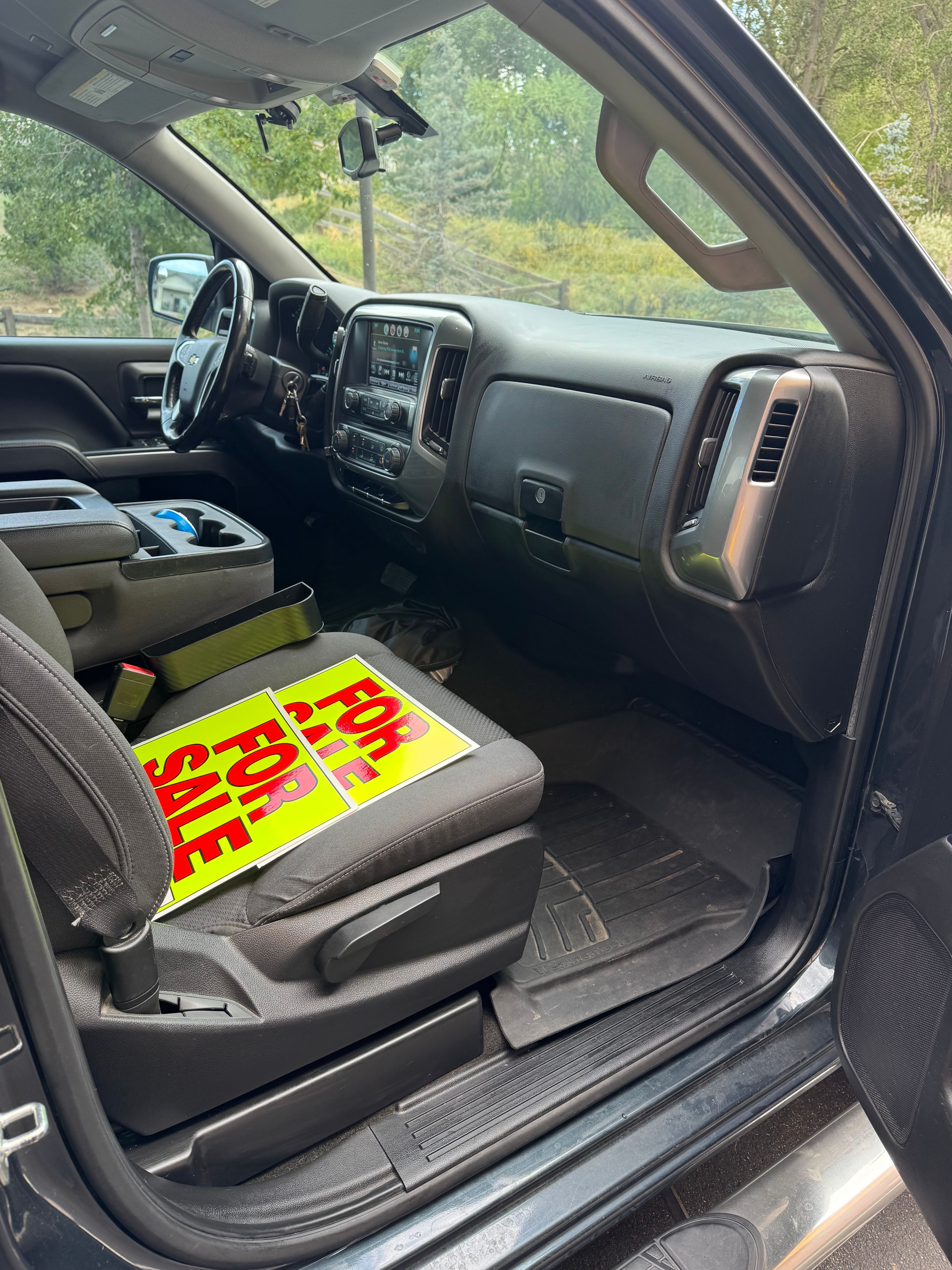 Used 2018 Chevrolet Silverado 1500 LT AWD/4WD image 9