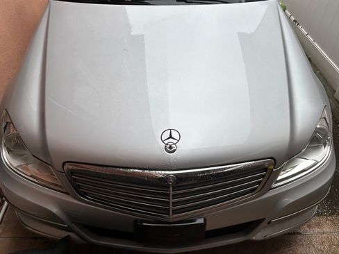 Used 2014 Mercedes-Benz C 300 4MATIC Sedan image 1
