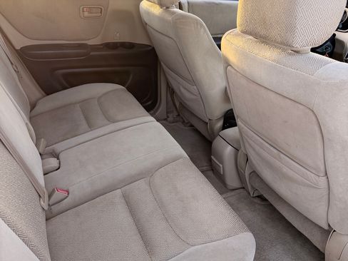 Used 2001 Toyota Highlander 4WD V6 image 10