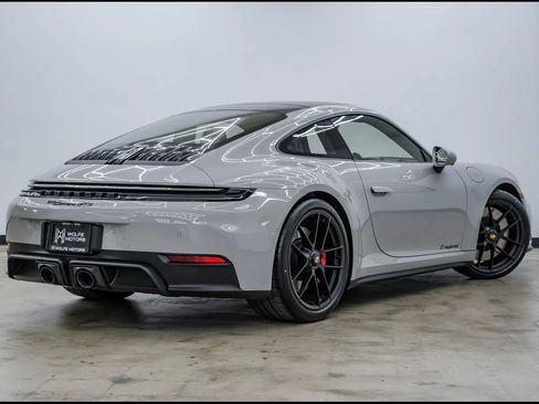Used 2026 Porsche 911 GTS image 4