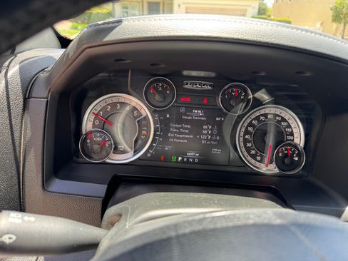 Used 2018 RAM 2500 Laramie w/ Sport Appearance Group AWD/4WD image 8