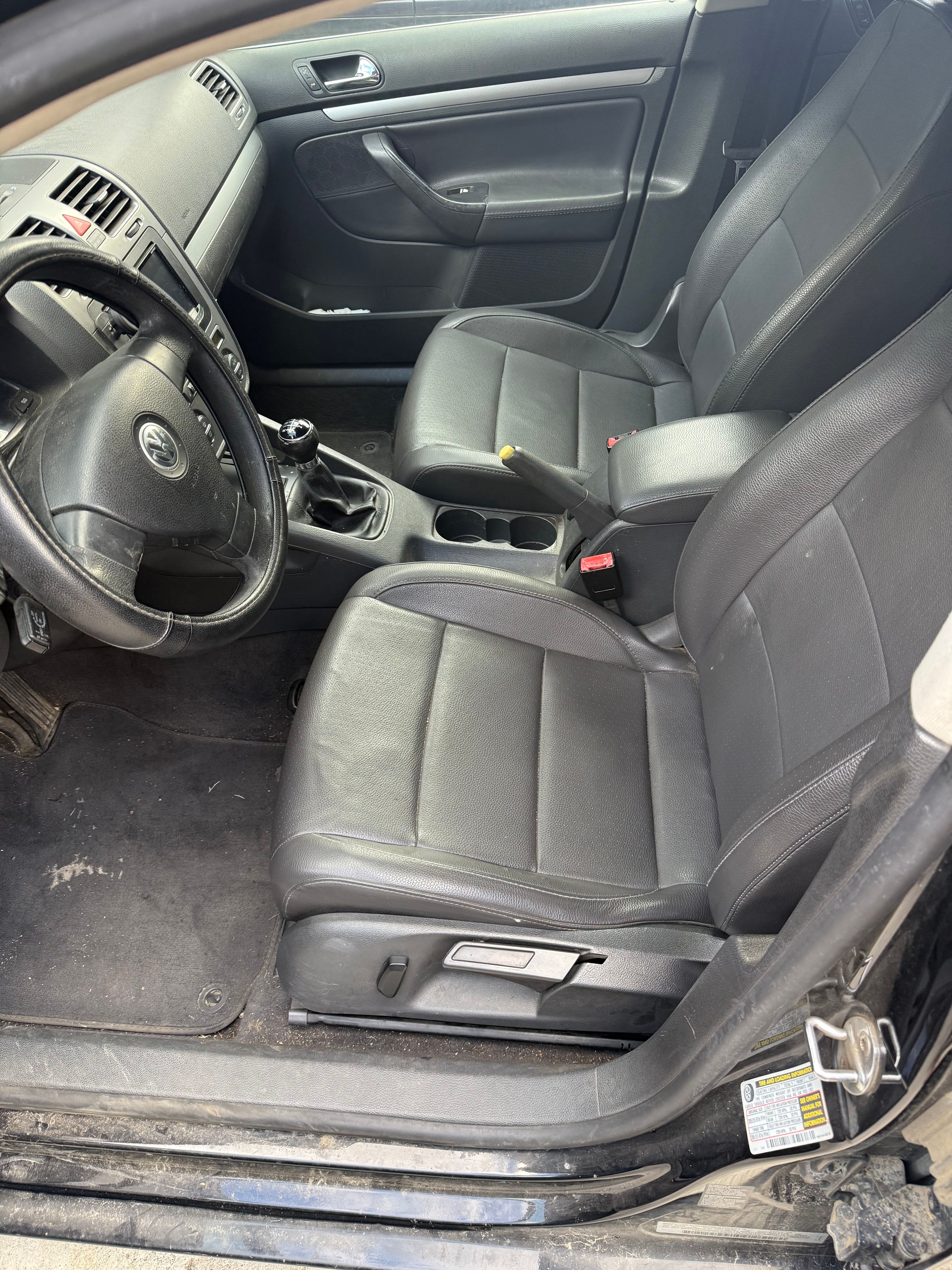 Used 2005 Volkswagen Jetta TDI FWD image 11