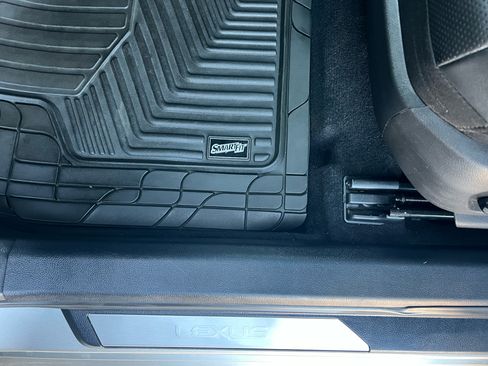 Used 2020 Lexus ES 300h 300h Sedan 4D w/ Accessory Package 2 image 10