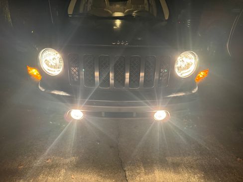 Used 2011 Jeep Patriot Sport w/ PWR Value Group image 6