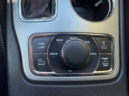 Used 2017 Jeep Grand Cherokee Trailhawk image 31