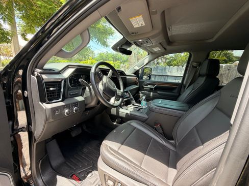 Used 2024 GMC Sierra 2500 Denali w/ Denali Reserve Package AWD/4WD image 15