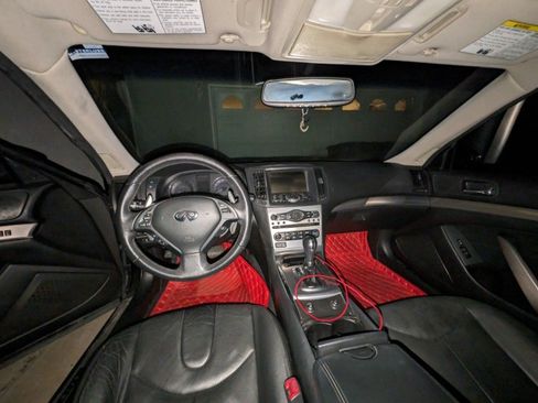 Used 2012 INFINITI G37 Journey w/ Premium Pkg image 10