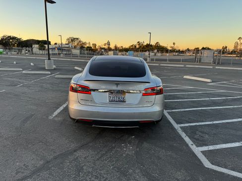 Used 2014 Tesla Model S P85D AWD/4WD image 2