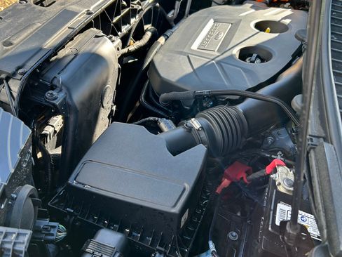 Used 2017 Ford Edge Titanium image 14