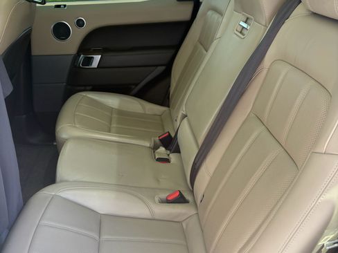 Used 2020 Land Rover Range Rover Sport HSE image 8