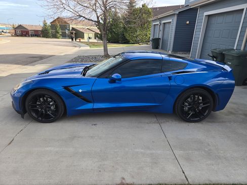 Used 2015 Chevrolet Corvette Stingray Coupe w/ 2LT Preferred Equipment Group image 5