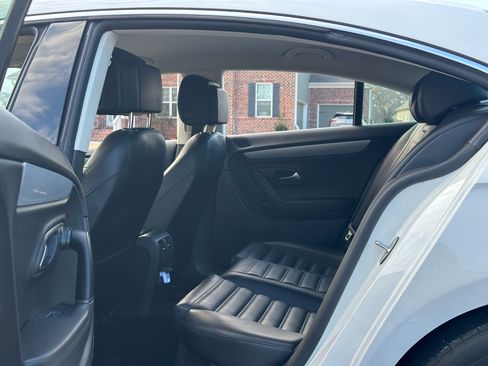 Used 2015 Volkswagen CC R-Line image 24