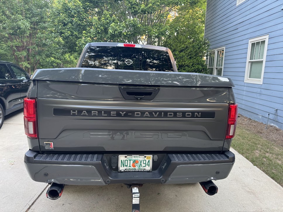 Used 2019 Ford F150 Lariat w/ Equipment Group 502A Luxury AWD/4WD image 5