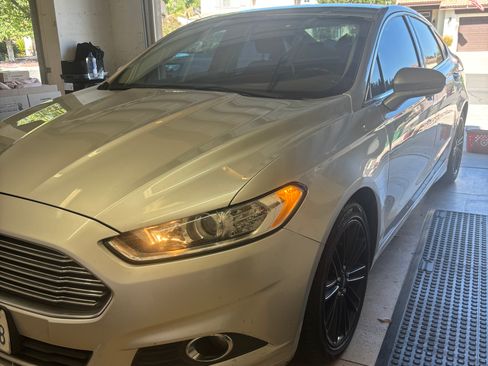 Used 2016 Ford Fusion SE w/ Equipment Group 202A image 6