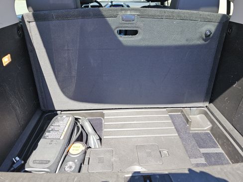 Used 2013 Chevrolet Volt Premium w/ Premium Trim Package FWD image 13