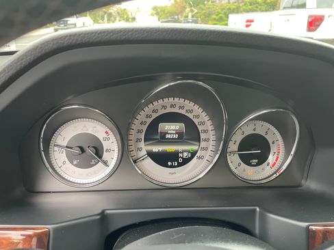 Used 2013 Mercedes-Benz GLK 350 2WD image 9