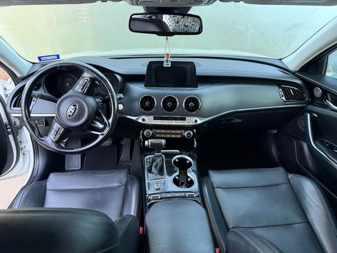 Used 2019 Kia Stinger Sedan 4D w/ Sun & Sound Package image 5