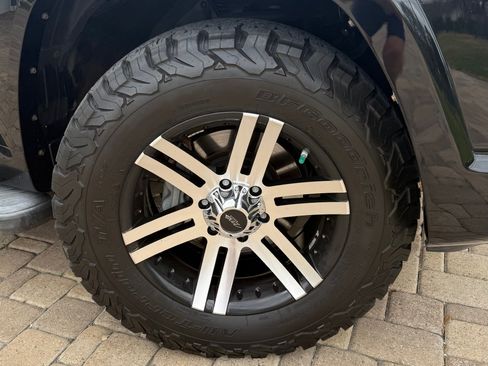 Used 2010 Toyota 4Runner Limited image 35